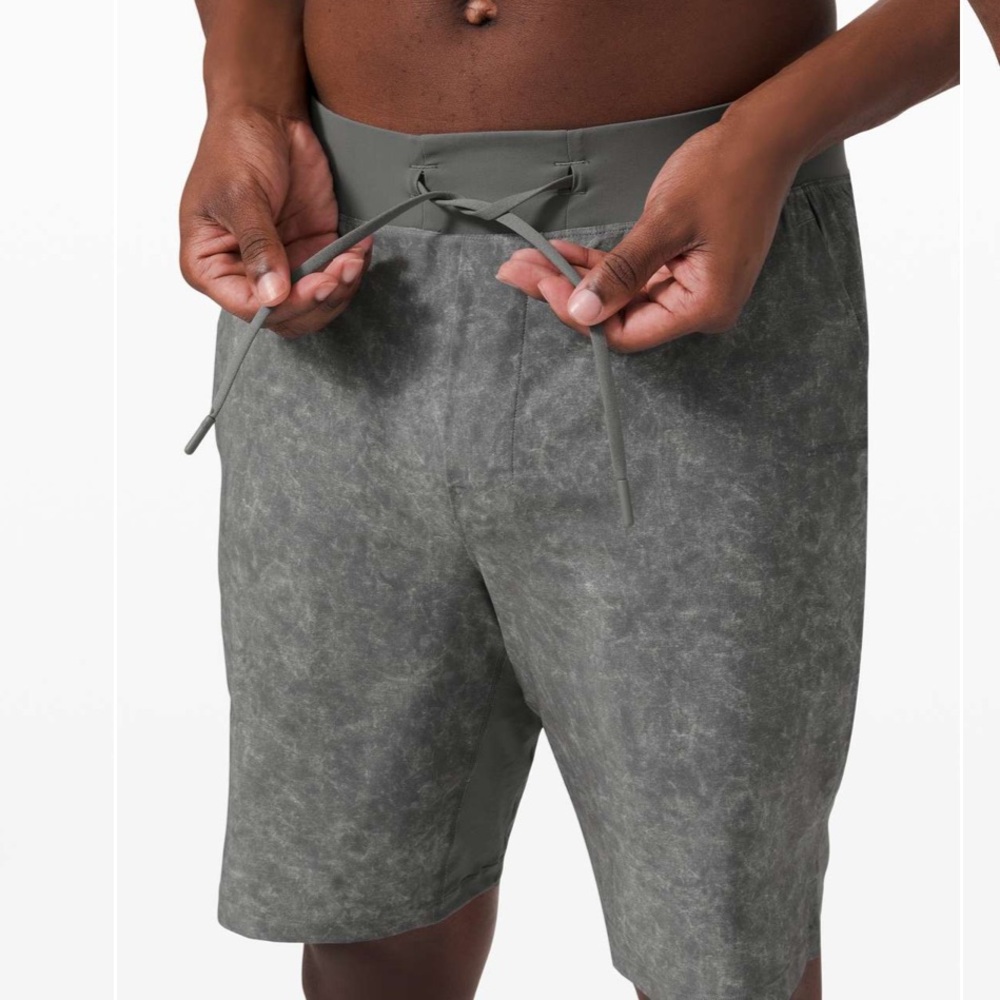 Lululemon T.H.E. Short 9" XL